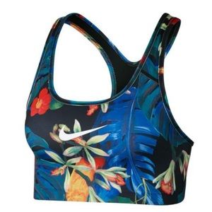 Nike - Swoosh Hyper Femme Bra